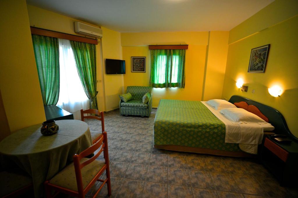 Hotel Odeon Vasilikí Rum bild